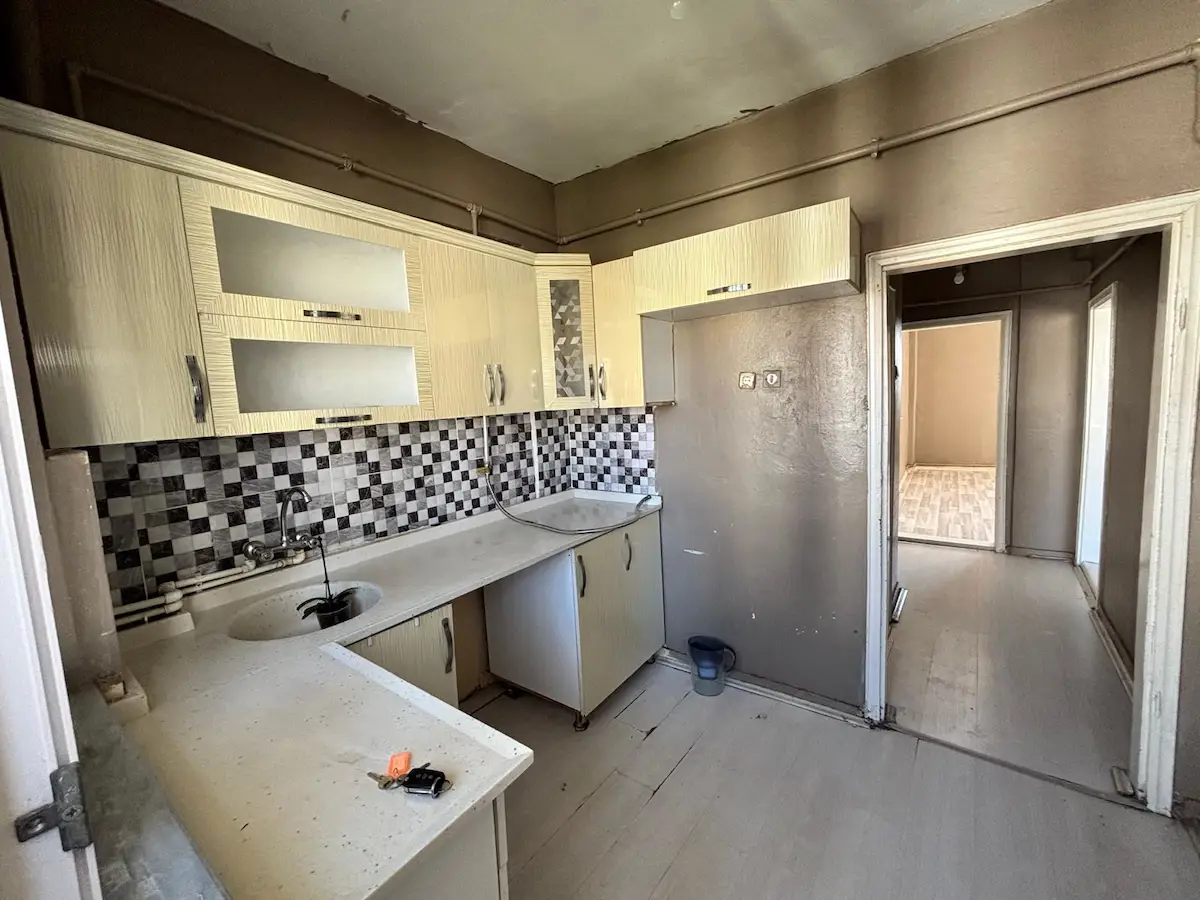 REMAX ARTIS'DEN YENIŞEHIR'DE KIRALIK 3+1 DAIRE