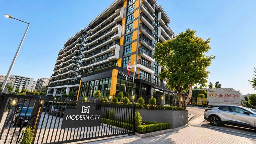 BAHÇELIEVLER MODERN CITYDE 3+1 GENIŞ KIŞ BALKONLU SATILIK DAIRE