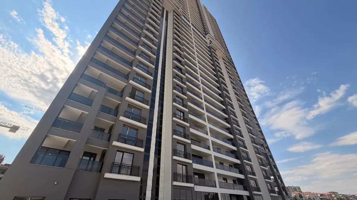 GÖKYÜZÜ BAHÇELERİNDE 3+1 SIFIR KULLANIMA HAZIR FIRSAT DAİRE