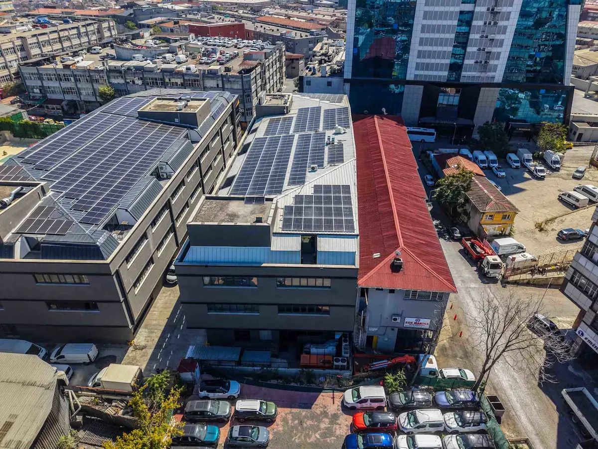BAYRAMPAŞA'DA 7.597 M² YENI SANAYI VE LOJISTIK MERKEZI 3