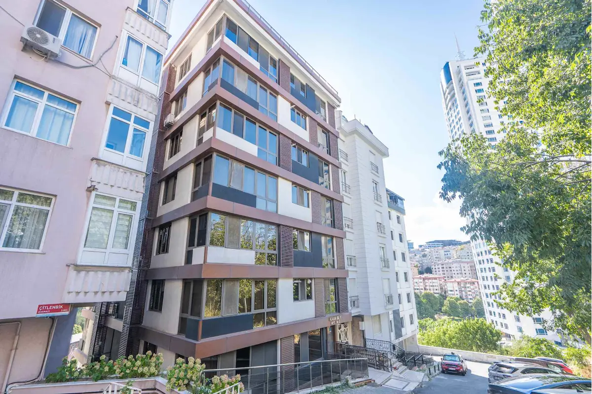 REMAX GELİŞİMDEN DİKİLİTAŞ MAHALLESİNDE 2+1 EŞYALI DAİRE