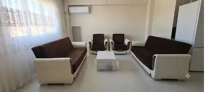 İZMİR ALİAĞA YENİŞAKRAN’DA DENİZE VE MERKEZE YAKIN 90 M² 2+1 SATILIK DAİRE