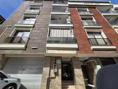 BUCA KOZAGAÇ MAH HASANAGA PARI YAKINI 3+1 120 M2 DOGALGAZLIYÜKSEK GIRIŞLI DAIRE