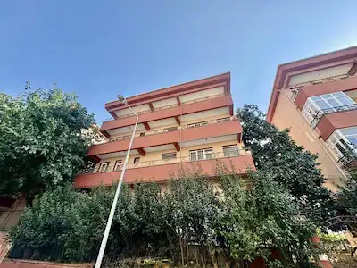 BÜYÜKÇEKMECE’DE ATATÜRK MAHALLESİ GENİŞ 2+1 | 95 M² NET | BALKONLU