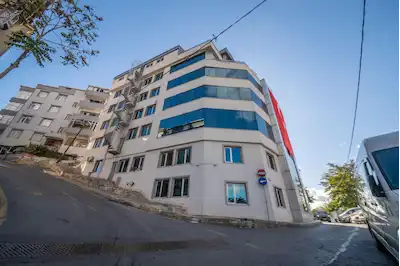 HALİÇ MANZARALI OTOPARKLI GÜVENLİKLİ TAM KAT OFİS 