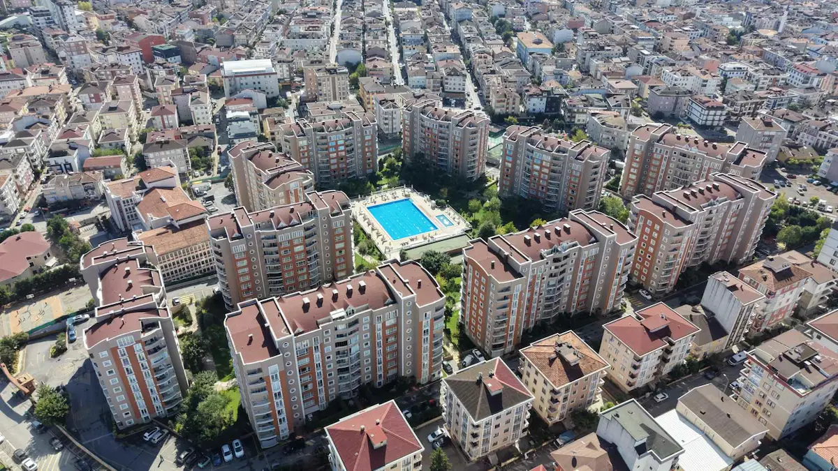 ÇEKMEKÖY KIRAZLIDERE PARKVERDE SITESI ARAKAT 2+1 SATILIK DAIRE