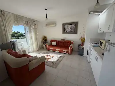 KARAOVA MAHALLESİ’NDE HAVUZLU SİTEDE DOĞA İÇERİSİNDE DENİZE YAKIN 1+1 ARAKAT DAİRE