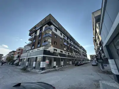 SEYREK CADDE İLHAN 2 SİTESİNDE KİRALIK 1+1 EŞYALI DAİRE