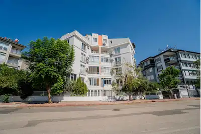 KONYAALTI MOLLA YUSUFTA SATILIK 4+2 DAIRE