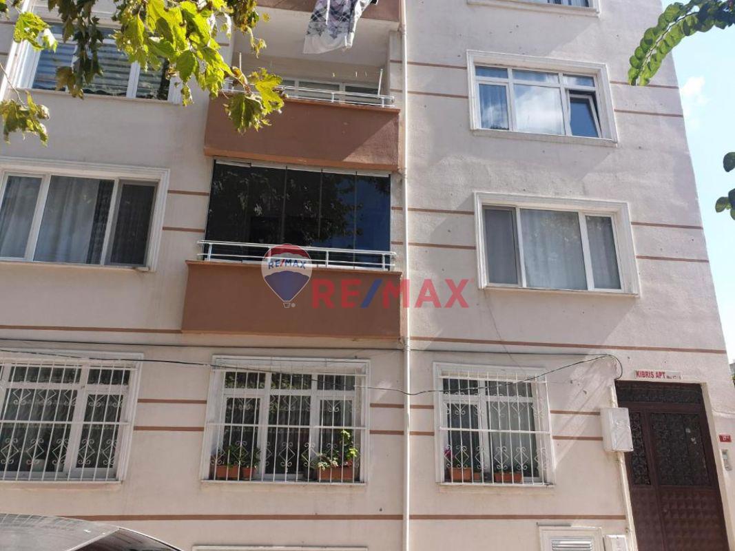 bakirkoy osmaniye mh tadilatli satilik 2 1 daire