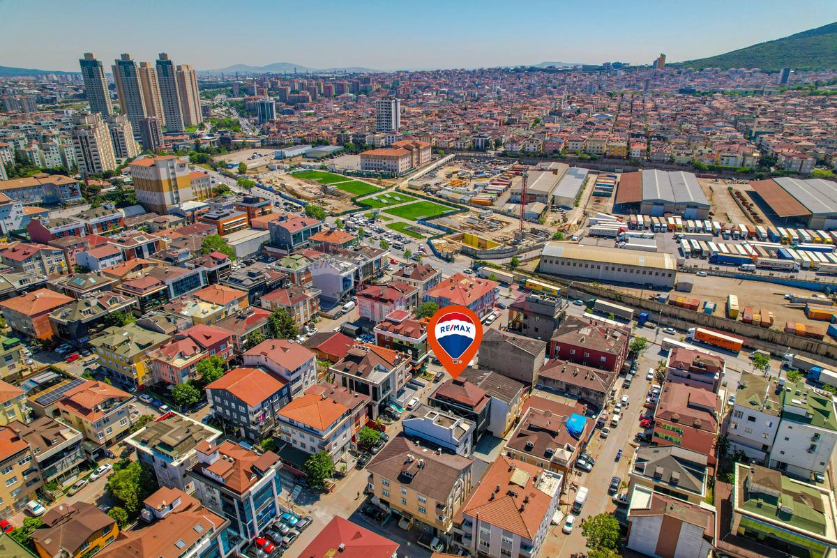 BOŞ - 5 KATLI -NITELIKLI PLAZA - METROYA 200 M-BRANDIUMA 300 MET
