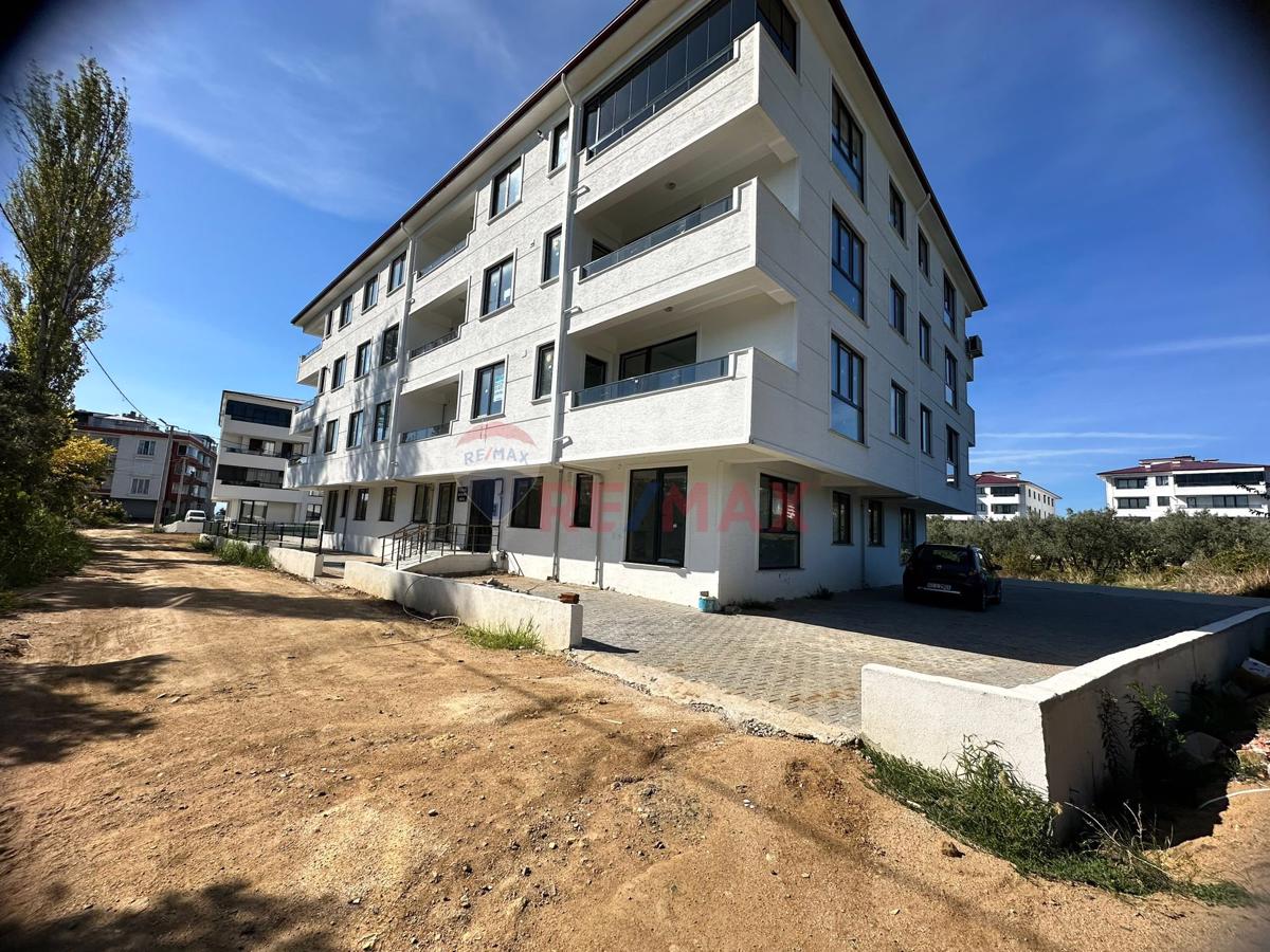 İSTER YAZLIK İSTER TAM ZAMANLI OTURUM İÇİN TATİL CENNETİ