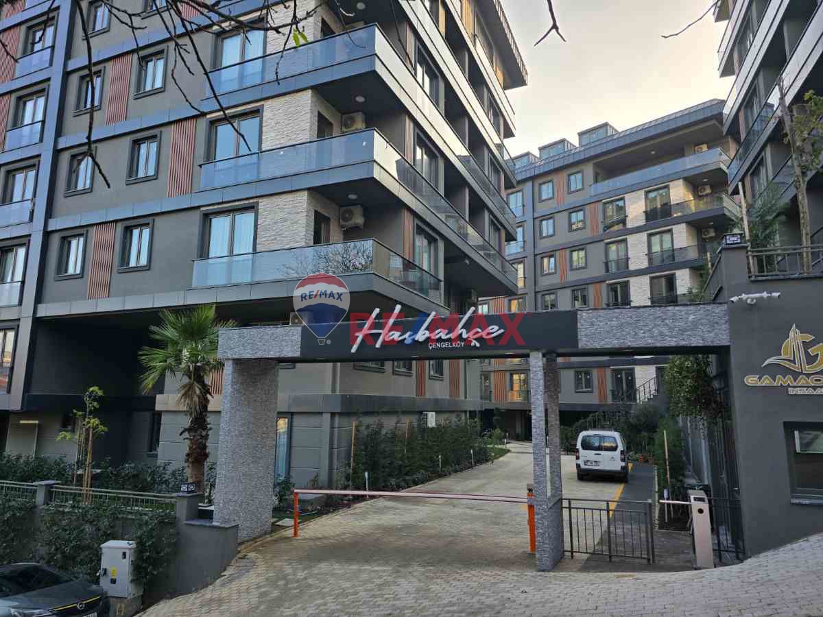 ÇENGELKÖY HASBAHÇE EVLERİ LÜKS ARA KAT SIFIR 2+1 DAİRE
