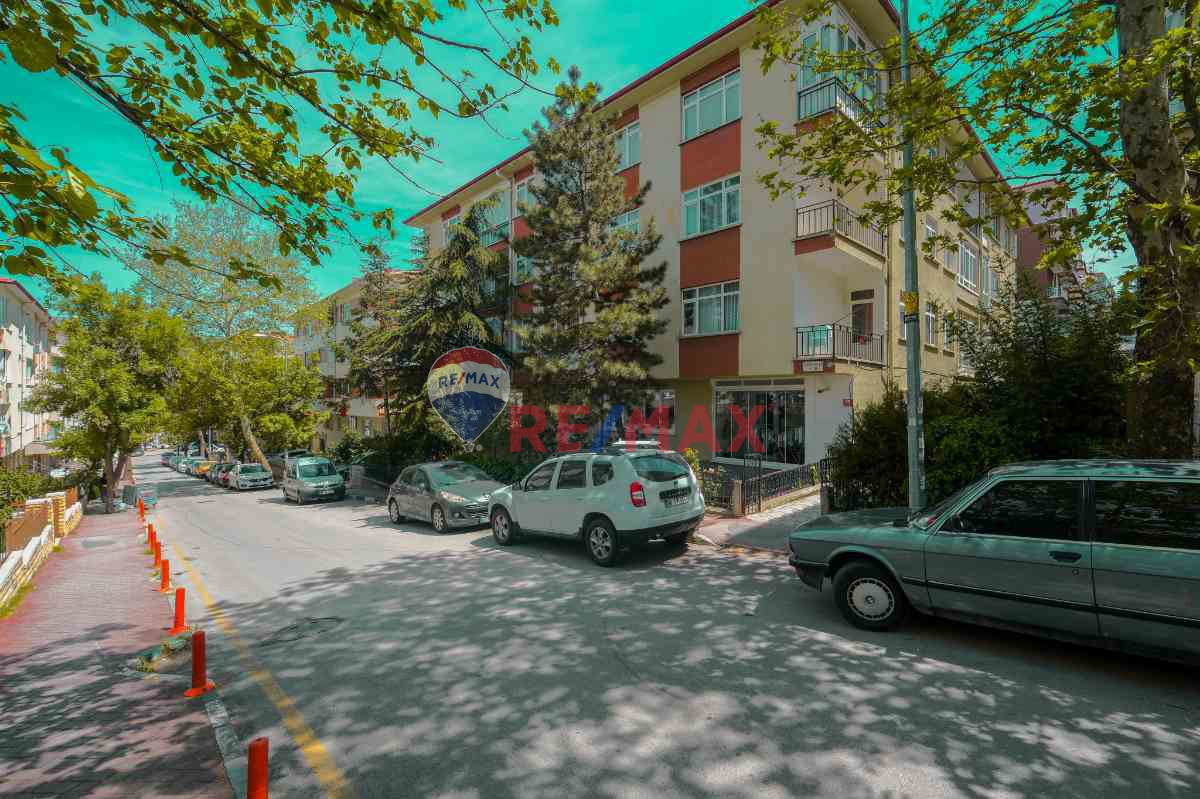 SATILIK DAİRE ANKARA DİKMEN HARBİYE MAH. NİSAN SOKAKTA YATIRIMLIK OTURUMLUK