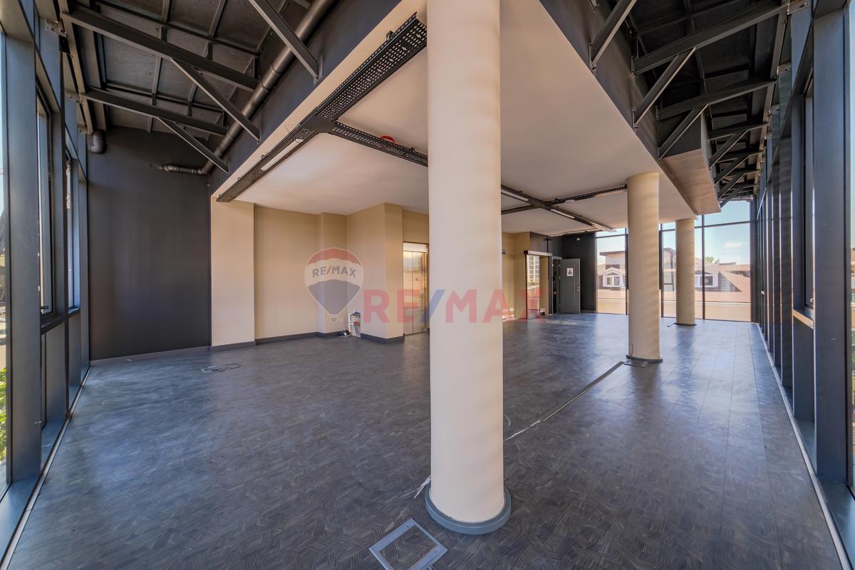 BOŞ - 5 KATLI -NITELIKLI PLAZA - METROYA 200 M-BRANDIUMA 300 MET