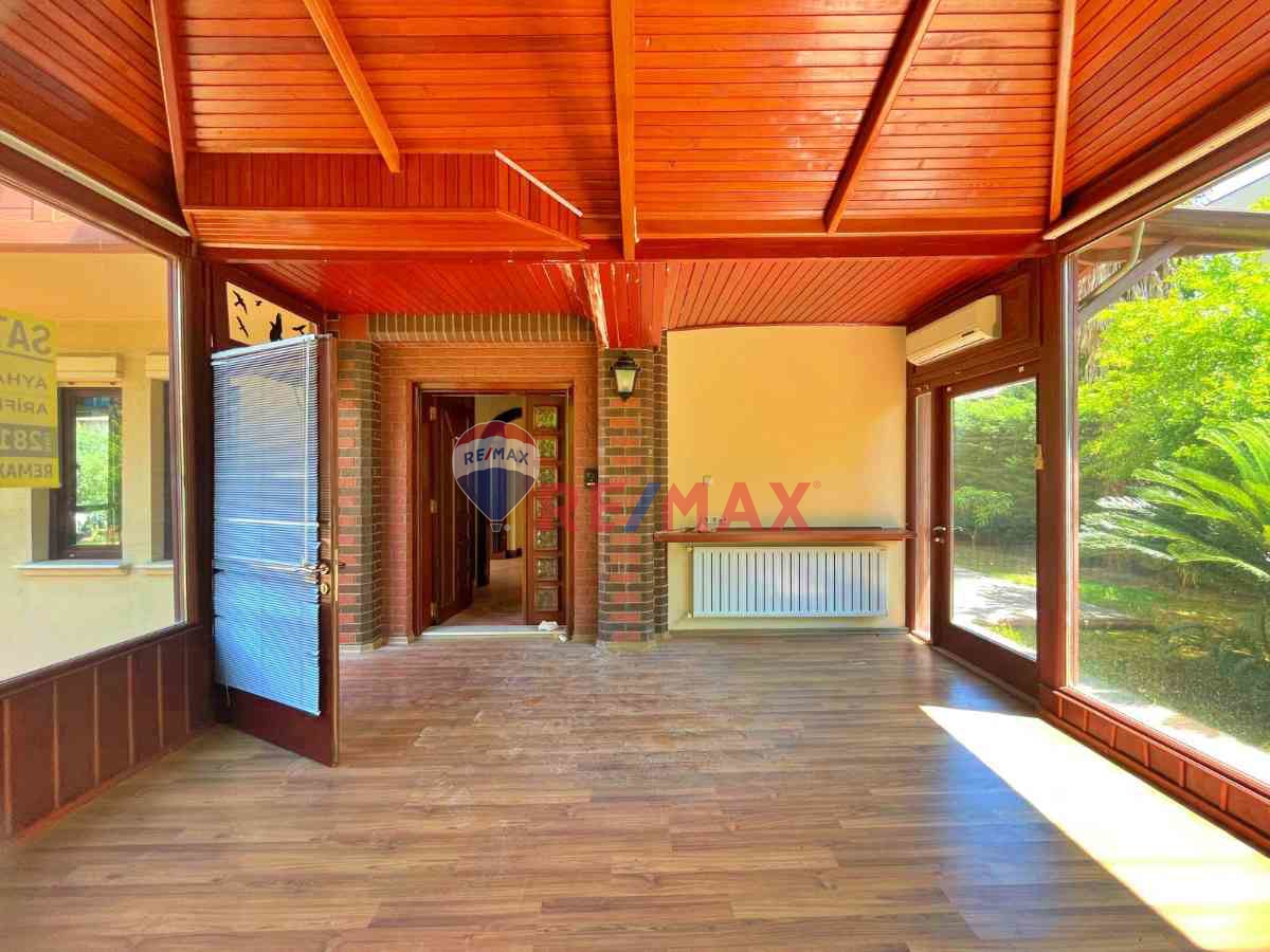 REMAX MEYDAN KAŞÜSTÜ ŞANA PALMİYE EVLERİ SATILIK VİLLA