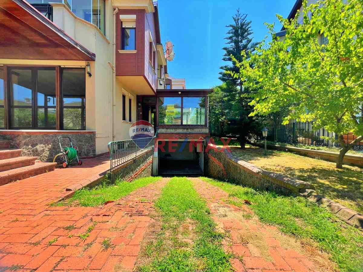 REMAX MEYDAN KAŞÜSTÜ ŞANA PALMİYE EVLERİ SATILIK VİLLA