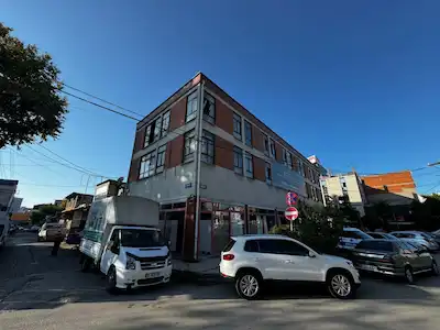 SANAYİ İÇERİSİNDE 1000M2 KULLANIM ALANLI KOMPLE BİNA/REMAX GÖKHAN