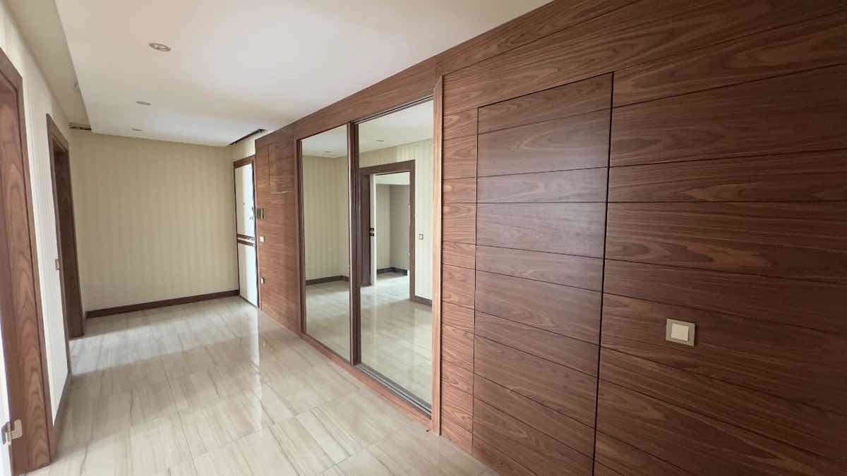 BEYLIKDÜZÜ 11.MAHLALE SITESINDE FULPEYZAJ CEPHE KIRALIK 4+1DAIRE