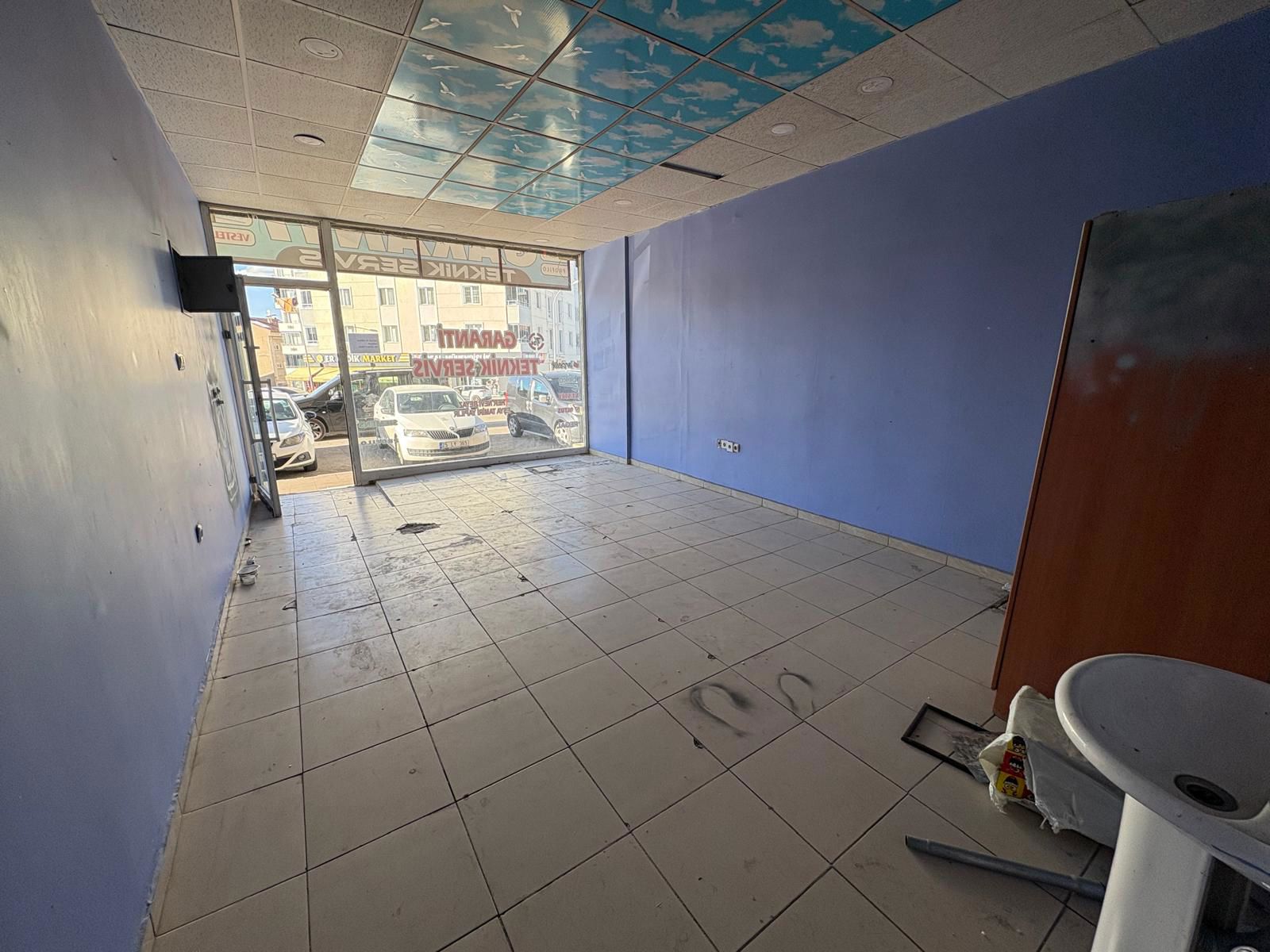 REMAX İLKE'DEN KURT DERESİ'NDE KİRALIK İŞ YERİ