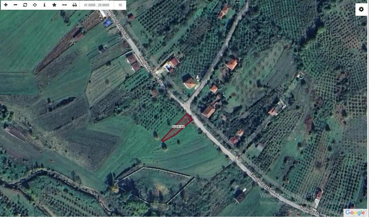 GEREDELİ MAH. ASFALTA 12.2M CEPHELİ 465M2 ETRAFI ÇEVRİLİ TARLA