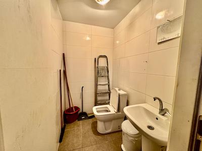 ADNAN KAHVECİNİN EN GÜZEL PROJELERİNDEN SİLÜETTE SATILIK DÜKKAN