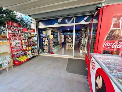 ADNAN KAHVECİNİN EN GÜZEL PROJELERİNDEN SİLÜETTE SATILIK DÜKKAN