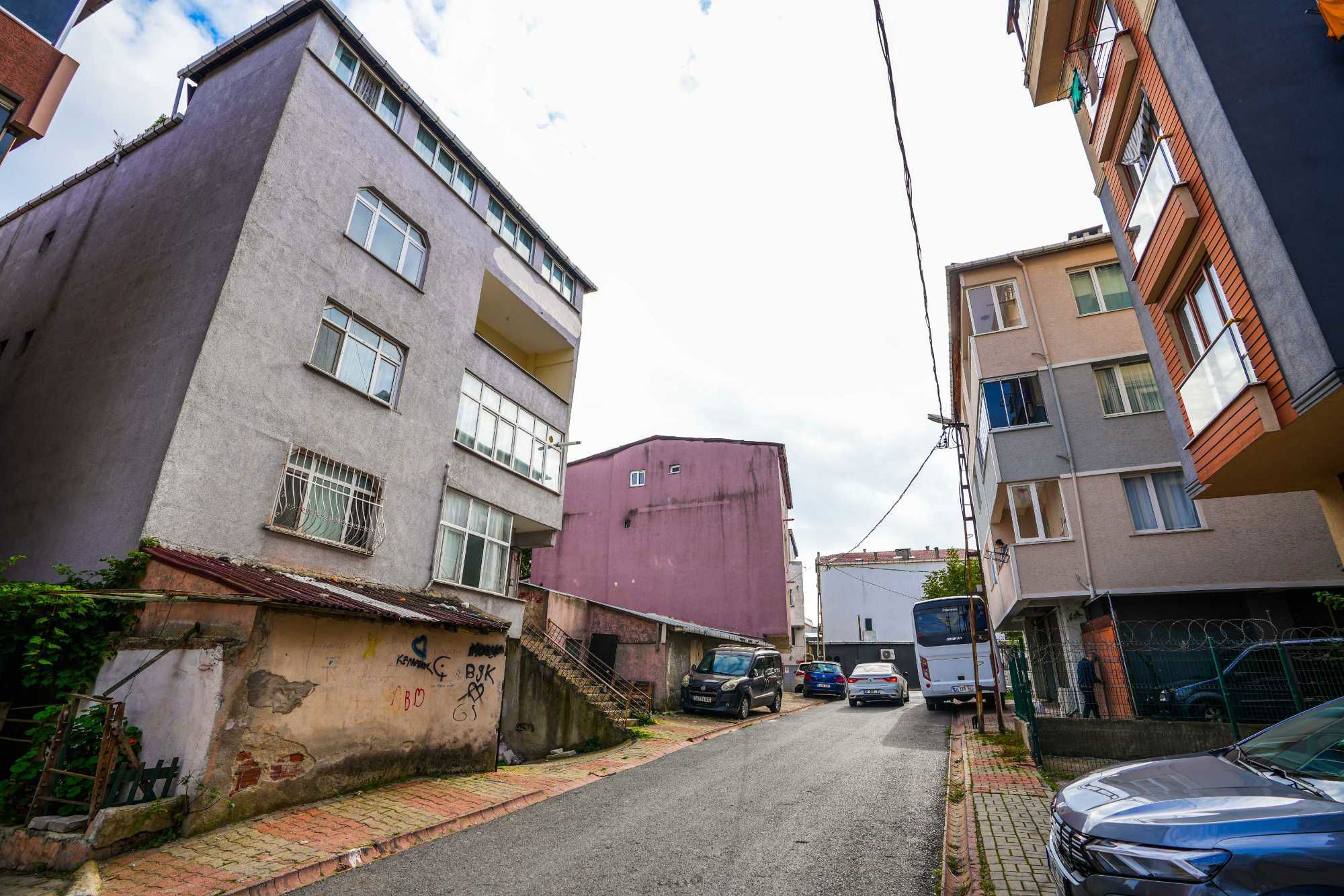 ÜMRANİYE AŞAĞIDUDULLU MH. SATILIK HİSSELİ İMARLI ARSA