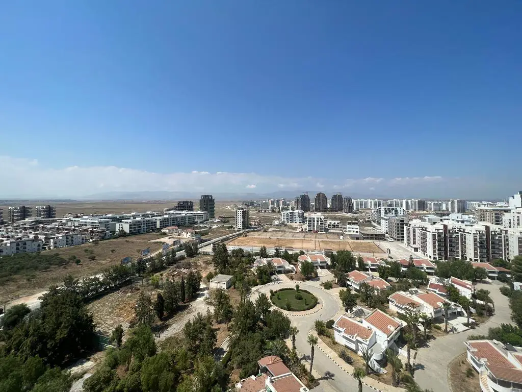 KIBRIS İSKELE'DE FIRSAT OTURUMA HAZIR EŞYALI SATILIK 1+0 DAİRE