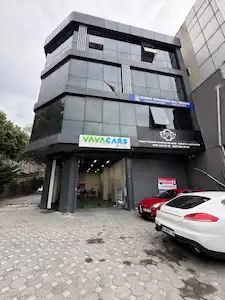 ÜMRANYE ALEMDAĞ CAD.METROYA Y.İSKANLI 225M2 KİRALIK DEPOLU DÜKKN