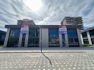 YAŞAMKENT ALACAATLI ANA BULVARDA | PRESTİJLİ MARKALARA UYGUN KİRALIK 800 M² MÜSTAKİL TİCARİ BİNA