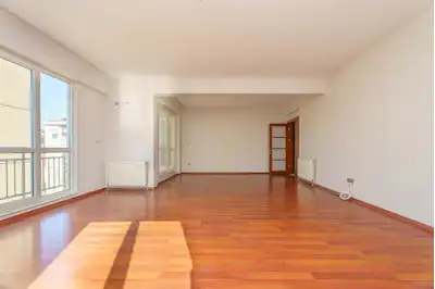 MERIT LIFE GÖL KONAKLARI 140 M2 AÇIK HAVUZ 3+1 ATAŞEHIR'E KOMŞU