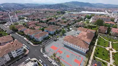 REMAX MAVİ'DEN, SERDİVAN AVM YANI, KAPALI GARAJLI, 3+1 BOŞ DAİRE