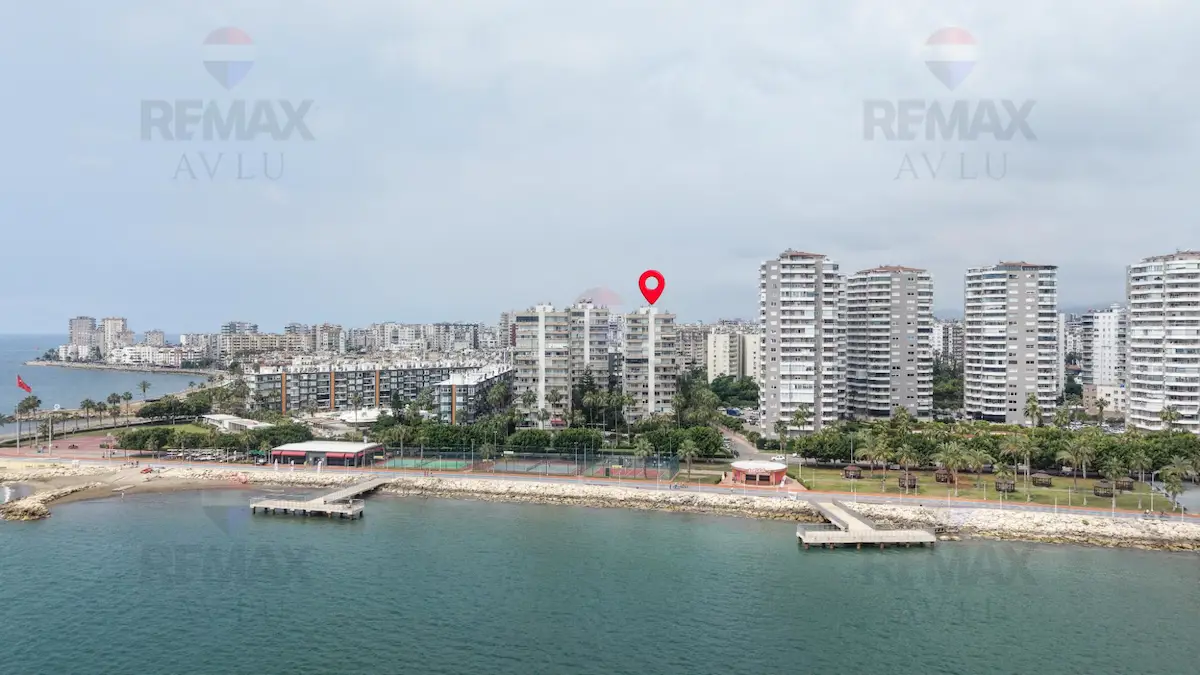 REMAX AVLU'DAN İSTANBUL EVLERİ'NDE SATILIK 4+1 DAİRE