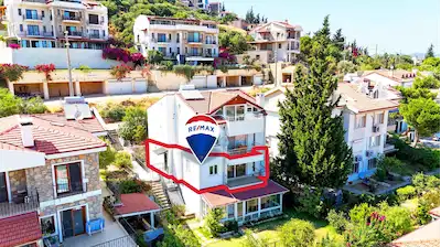 DATÇA MERKEZDE DENIZ MAZARALI SATILIK 2+1 (KATTA TEK)