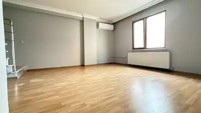 ATAŞEHIR EMAAR YAKINI KIRALIK TERASLI ÇIFT GIRIŞLI 3+2 DUBLEKS