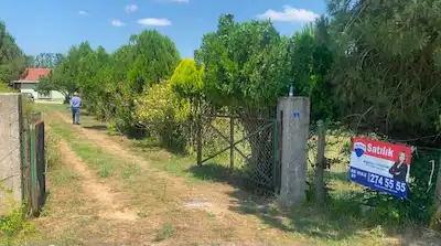İZMİT AKMEŞE ATATÜRK MAH’DE ÇİFTLİK YAPIMINA UYGUN SATILIK TARLA