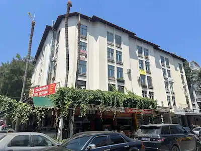 CUMA PAZARI İÇI SATILIK OFISLER - 70M² | ŞEKERHANE