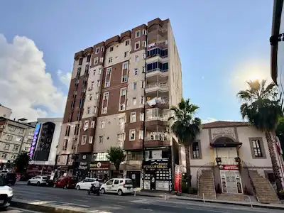 100.YIL BULVARINA CEPHE 2+1 GENİŞ DAİRE