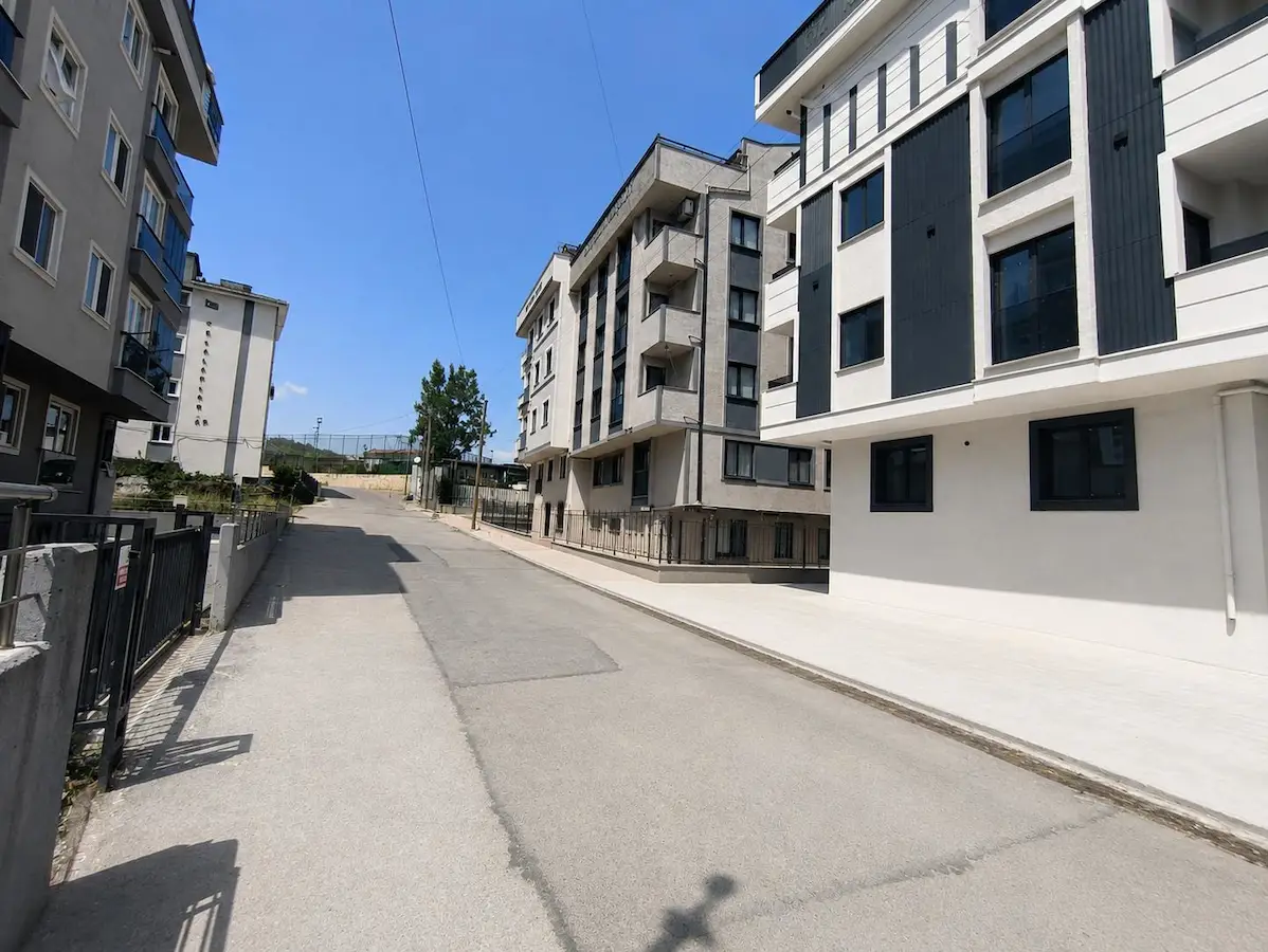 KOCAELİ GEBZE İNÖNÜ MAH.SATILIK ARAKAT 2+1 DAİRE