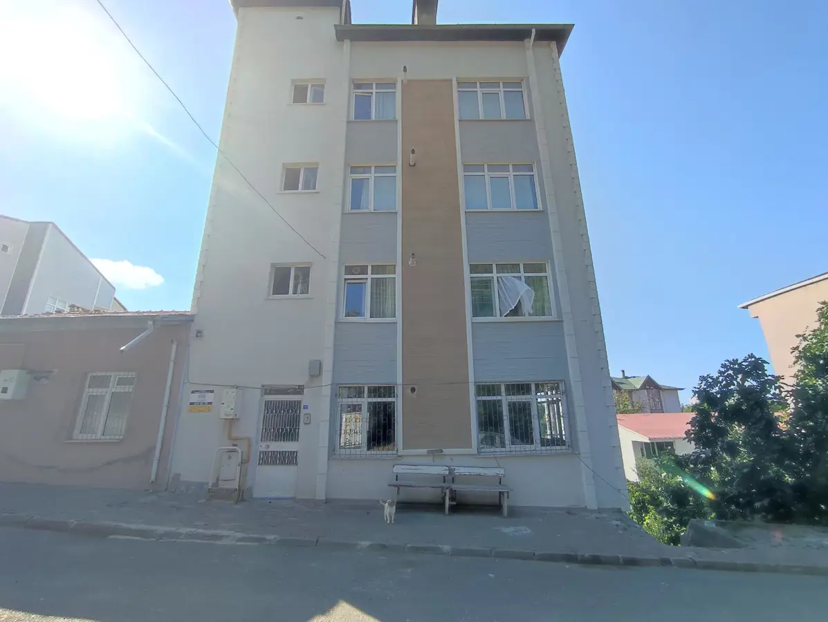 REMAX PARLA DAN KALKANCI’DA KİRALIK 3+1 DAİRE