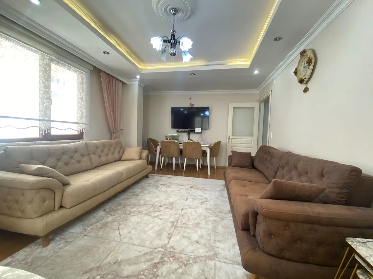 BEYLİKDÜZÜ KAVAKLI MERKEZ GENİŞ KULLANIŞLI 2+1 SATILIK DAİRE 3