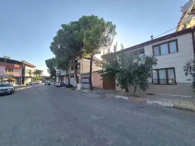 MANİSA HACIRAHMANLI'DA BAHÇELİ TERASLI LÜKS 2 BAĞIMSIZ GİRİŞLİ SATILIK MÜSTAKİL EV