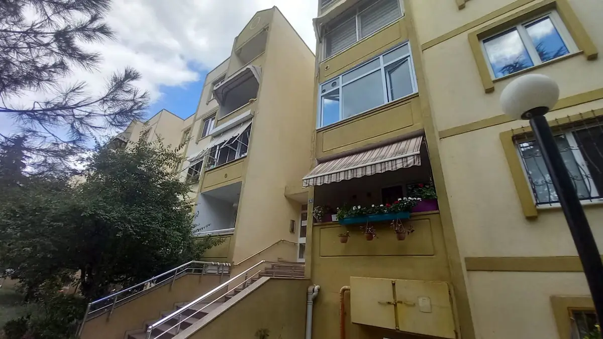 YUVAM AKARCA'DA EŞYALI KİRALIK 3+1 DAİRE