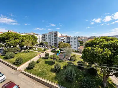 AMERİKAN KOLEJİNE KOMŞU | MANZARALI | BAKIMLI | 130 M² NET 4+1