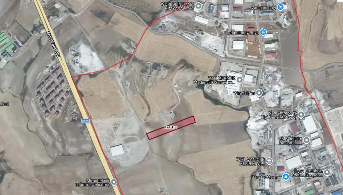 VAN OSB ÖNÜ 6000 M² YOLA CEPHELİ GÖL MANZARALI YATIRIMLIK ARSA 2