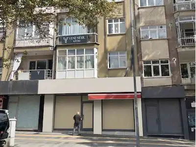 POLATLI MERKEZDE 400 M2 KURUMSALA UYGUN PRESTİJLİ KİRALIK MAĞAZA / TİCARİ BİNA