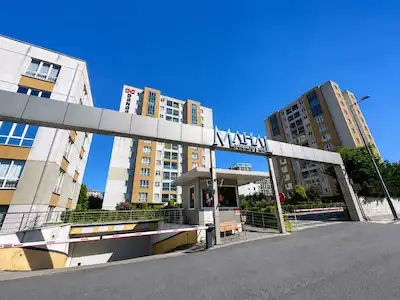 ÖZLEM KILIÇ REMAX - MAHAL ADA SANCAKTEPE ' DE BOYALI HAVUZ MANZ.
