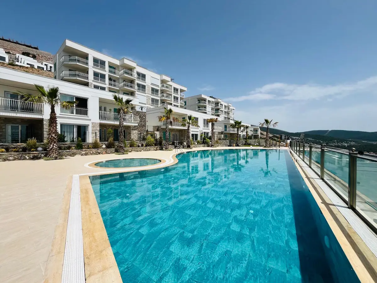 ATAKENT SİTESİN'DE EŞYALI 2+1 DAİRE