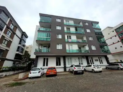 REMAX SEVCAN GÜRLEVİKTEN ATAKUM YENİMAHALLE TRAMVAY ALTINDA KİRALIK DAİRE